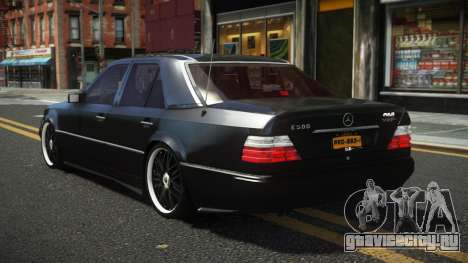 Mercedes-Benz E500 JD для GTA 4