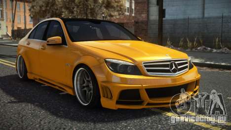 Mercedes-Benz C63 AMG Largu для GTA 4