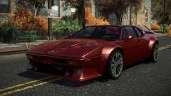 BMW M1 Pezoji