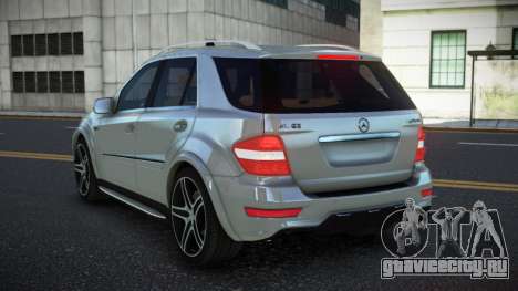 Mercedes-Benz ML63 AMG Kaqxit для GTA 4