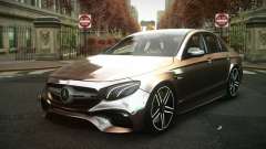 Mercedes-Benz E63 AMG Rehev