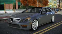 Mercedes-Benz E63 AMG Delvoyame для GTA 4
