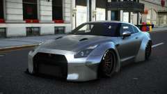 Nissan GT-R Qepqopax