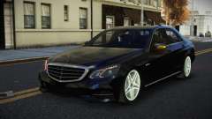 Mercedes-Benz E63 AMG Wuibe для GTA 4