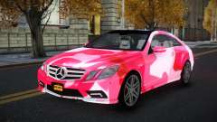Mercedes-Benz E500 Ashah S4 для GTA 4