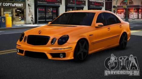Mercedes-Benz E63 AMG Soclimome для GTA 4