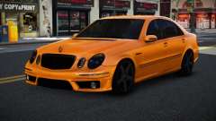 Mercedes-Benz E63 AMG Soclimome для GTA 4