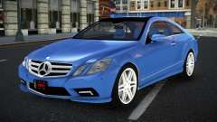 Mercedes-Benz E500 Petu для GTA 4