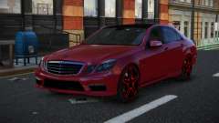 Mercedes-Benz E63 AMG Dusciwuvu для GTA 4