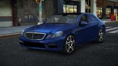 Mercedes-Benz E63 AMG Juovi для GTA 4