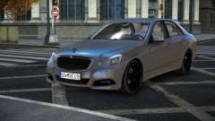 Mercedes-Benz E63 AMG Puyse для GTA 4